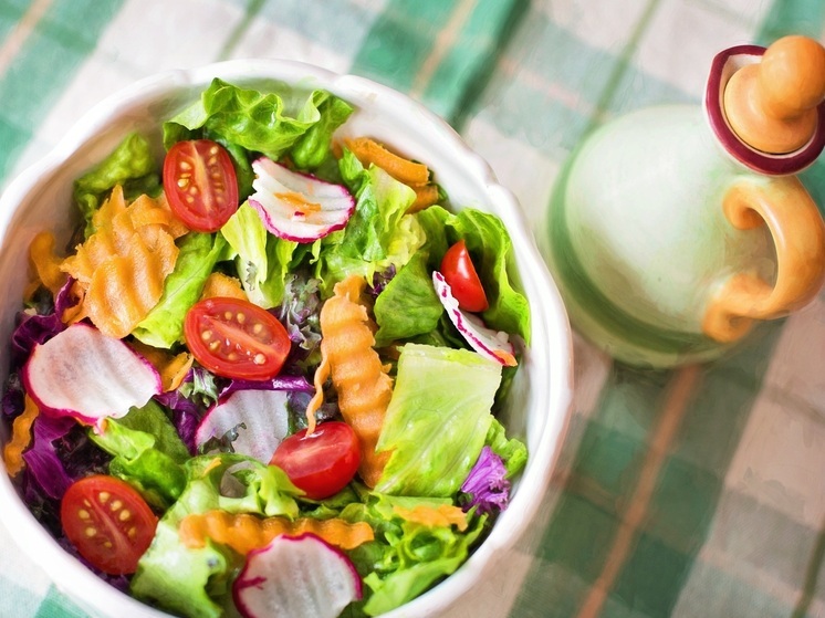 Диетолог поделилась с новосибирцами о том, какие продукты крадут годы жизни