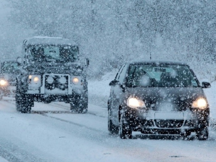 В МЧС прогнозируют снежный коллапс из-за непогоды
