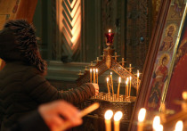 Многие на Рождество Христово или в другие праздники стараются прийти в церковь