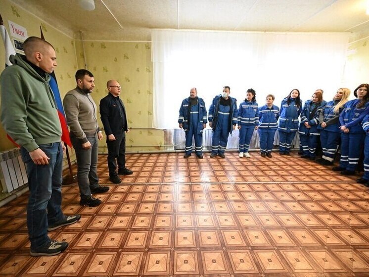 В ДНР фельдшеры скорой помощи получили благодарственные письма Президента РФ