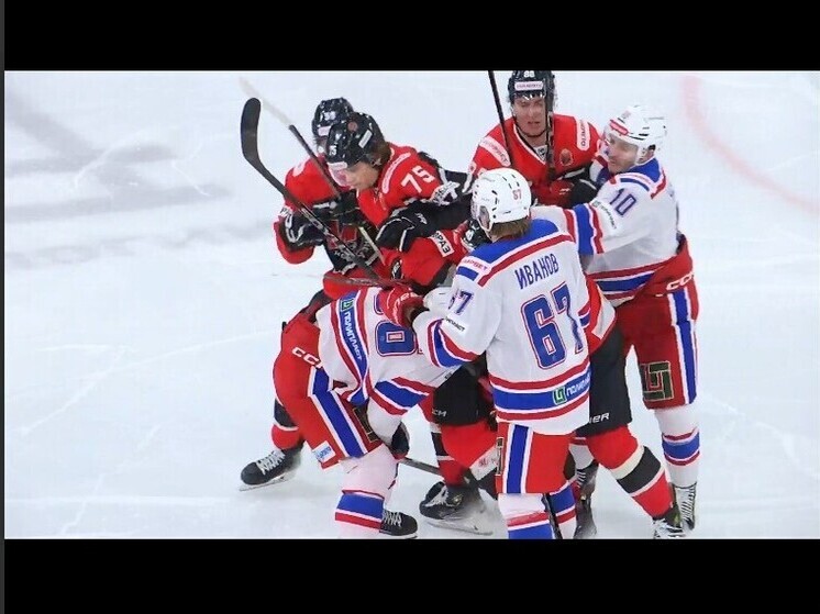 Тульский АКМ уступил "Металлургу" в Новокузнецке, пропустив 5 шайб