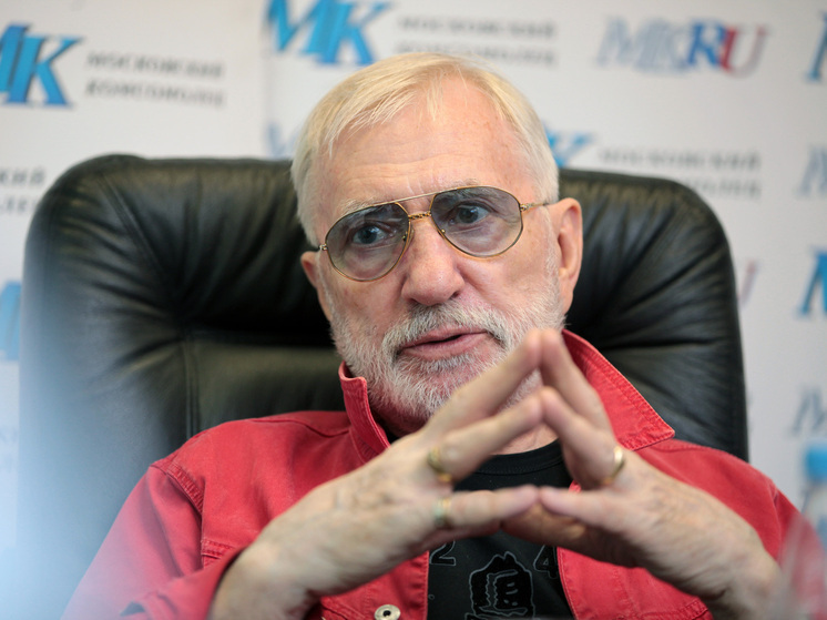 «Родня», «Здравствуй и прощай», «Полеты во сне и наяву», «Одинокая женщина желает познакомиться»…