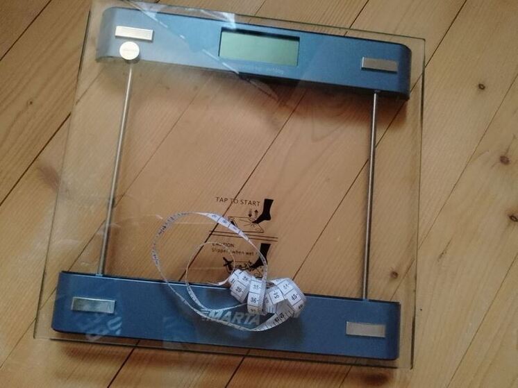 Многие сидят на диете или просто дефиците калорий. Стоит ли ради новогоднего застолья прерывать диету и ПП-режим с тренировками? Или все же нужно держать организм в тонусе? Об этом рассказала «МК в Ленобласти» топ-тренер FitStars, специалист по адаптивной физической культуре и спорту Ольга Дерендеева-Куртова.