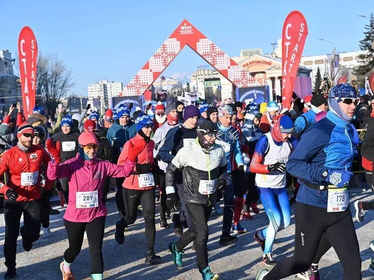 Рождественский полумарафон в Омске собрал рекордное количество участников