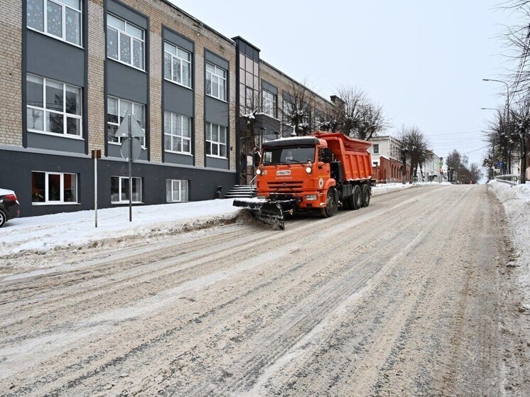Глава Серпухова напомнил, куда можно сообщать о нечищеных дорогах