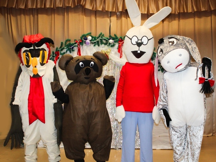 Ростовые фигуры сшили осуждённые женщины в тагильской ИК-6