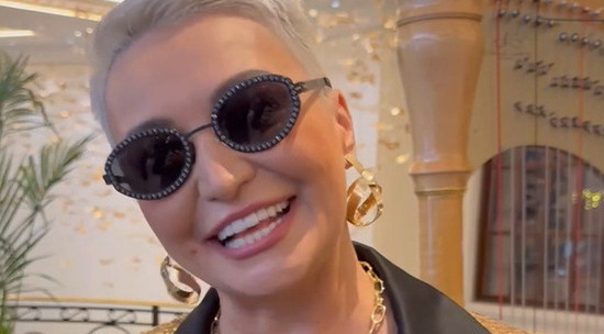 Катя Лель поздравила читателей «МК» с Рождеством 