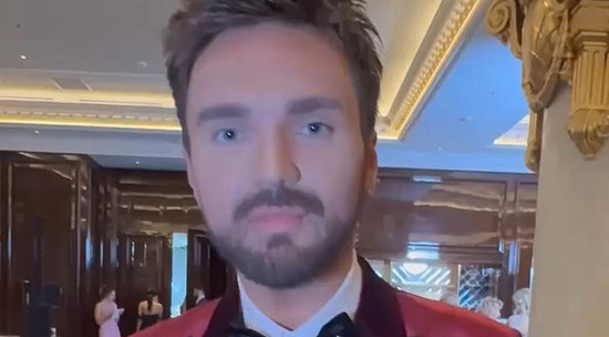 Панайотов пожелал в Рождество добра и волшебства 