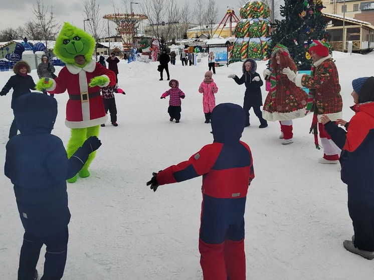 В барнаульском парке «Центральный» провели «Рождественские колядки»