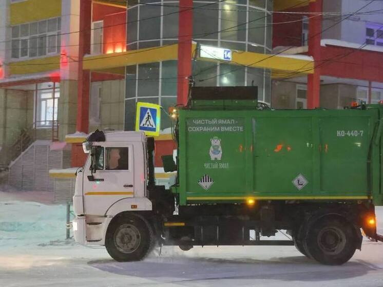 Более 200 коммунальщиков обеспечили чистоту на Ямале в Рождество