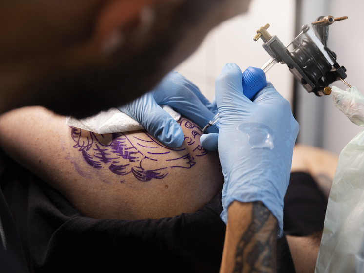 Пензенцам рассказали, чем тату опасны для здоровья