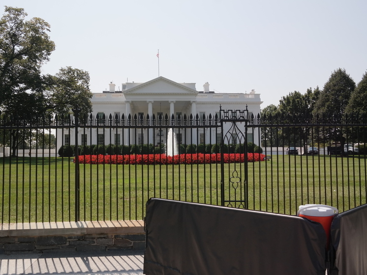 NYT: США потребовали от Венесуэлы выслать советников из Китая и России