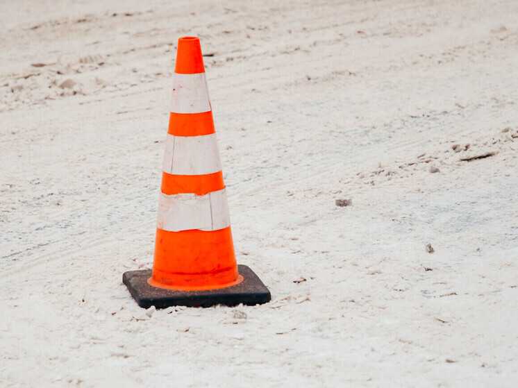 Машина столкнулась со снегоходом в Тверской области