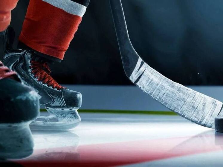 Житель Салехарда выставил на продажу клюшку с автографом Евгения Кузнецова