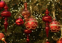 Старый Новый год — это уникальный праздник, который дает нам шанс «допраздновать» то, что не успели 31 декабря, или просто еще раз насладиться зимним волшебством в более спокойной и уютной атмосфере