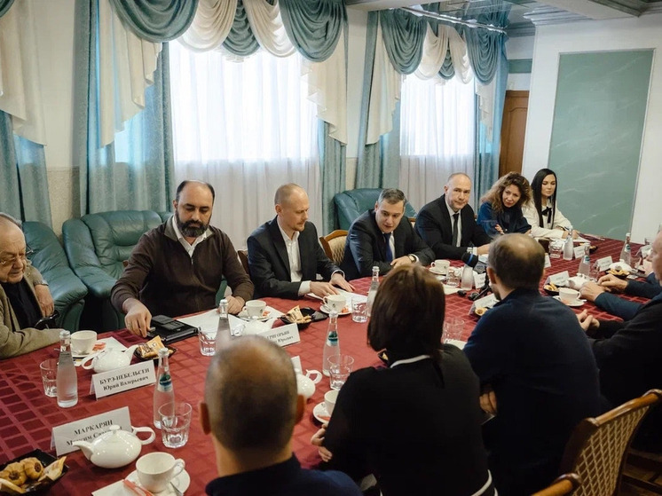 Курский драмтеатр приглашает на День артиста