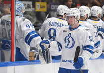 7 января 2026 года московское «Динамо» одержало победу над ХК «Сочи» со счётом 3:0 в заключительном матче выездной серии регулярного чемпионата КХЛ. Шайбы забросили Магомед Шараканов (3000-й гол клуба в КХЛ), Максим Комтуа и Антон Слепышев. Вратарь Владислав Подъяпольский отыграл «на ноль». Следующая игра — 12 января дома против «Торпедо».