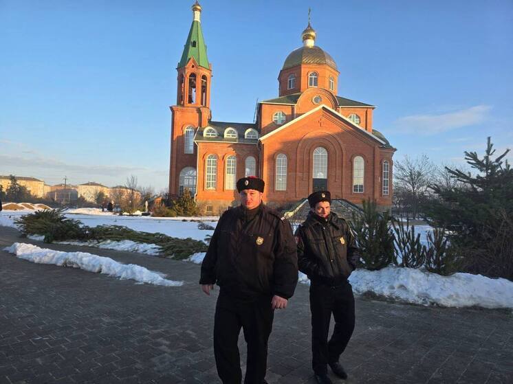 Казаки дежурили у храмов Кубани в рождественскую ночь