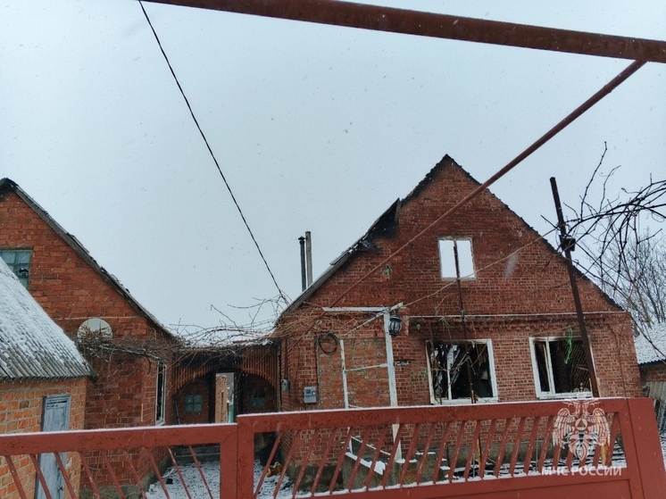 В Чертковском районе Ростовской области женщина пострадала в пожаре