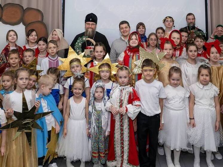 Дмитрий Артюхов поддержал акцию «Светлый ангел» в салехардской воскресной школе