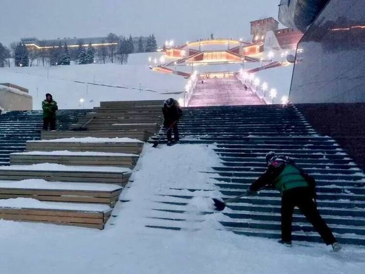 Власти Нижнего Новгорода задействовала все ресурсы для уборки снега