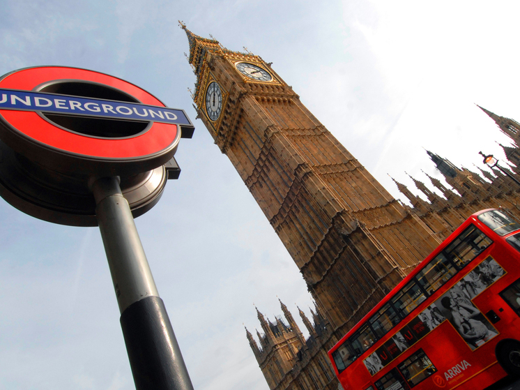 Министр обороны Британии Хили объявил о своем скором визите на Украину