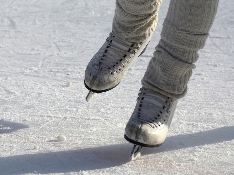 Праздник фигурного катания развернули на площади Владивостока