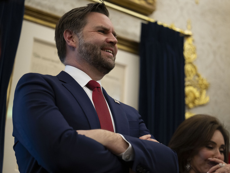 Вэнс заявил, что Венесуэла находится «по соседству» в отличие от Ирака