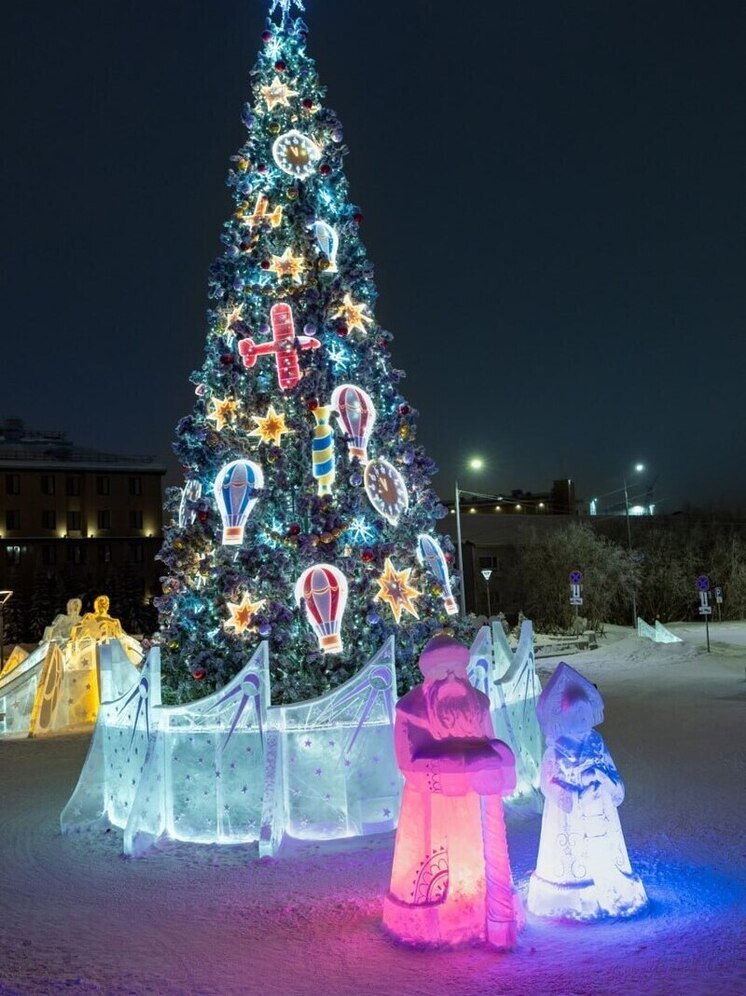Гости Салехарда оценили новогоднее оформление города