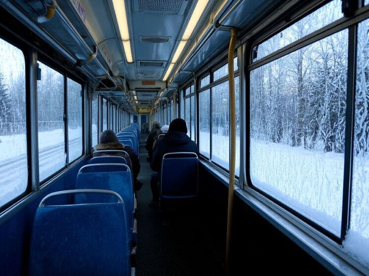 Ярославцы пожаловались на неотапливаемый автобус