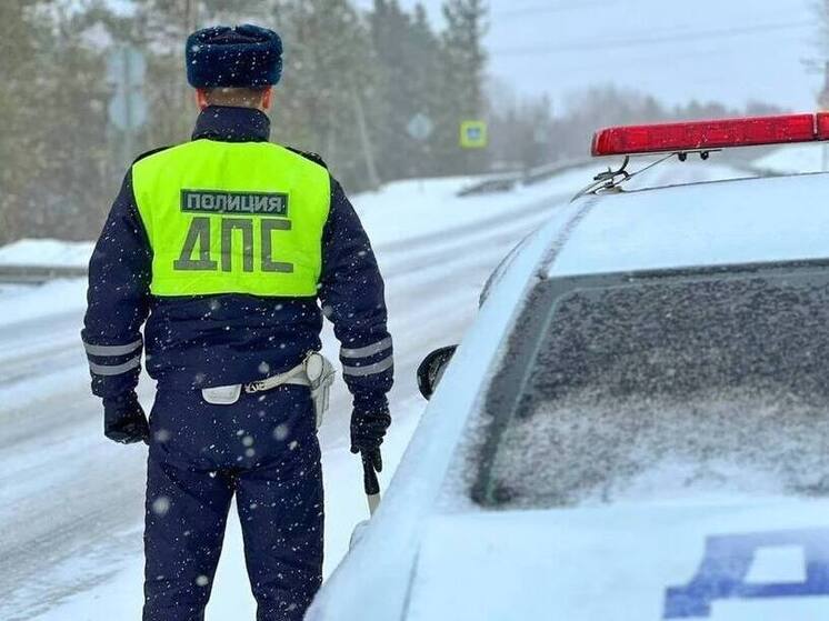 В Усольском районе временно перекрыли дорогу на 1795-м км из-за ДТП