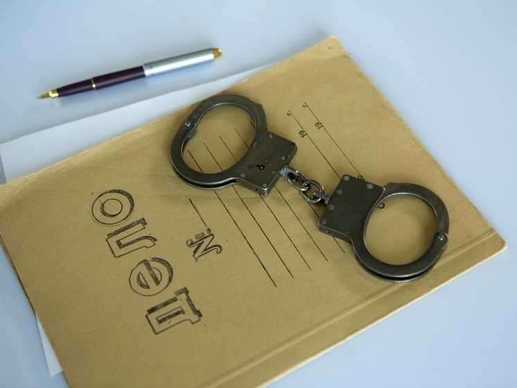 В Австралии арестовали беременную учительницу за совращение ученика