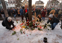 Женщина в Миннесоте была смертельно ранена агентом иммиграционно-таможенной службы США (ICE) во время рейда