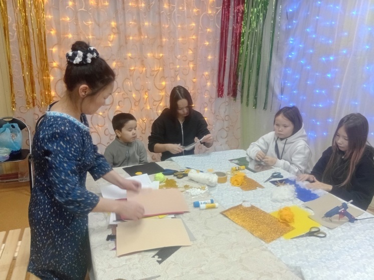 Мастер класс в поселке Нельмин Нос посвятили первым лучам солнца