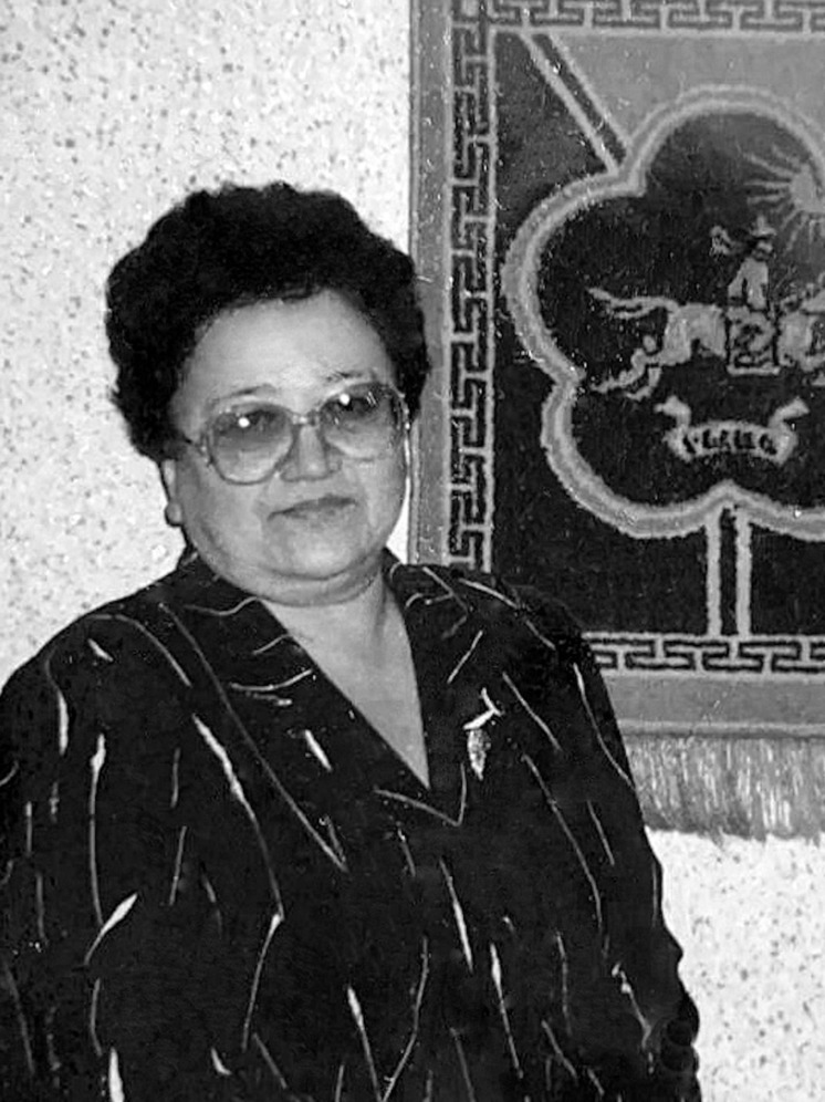 Парламент Тувы соболезнует в связи с кончиной ветерана законодательного органа Раисы Васильевны Макаренко