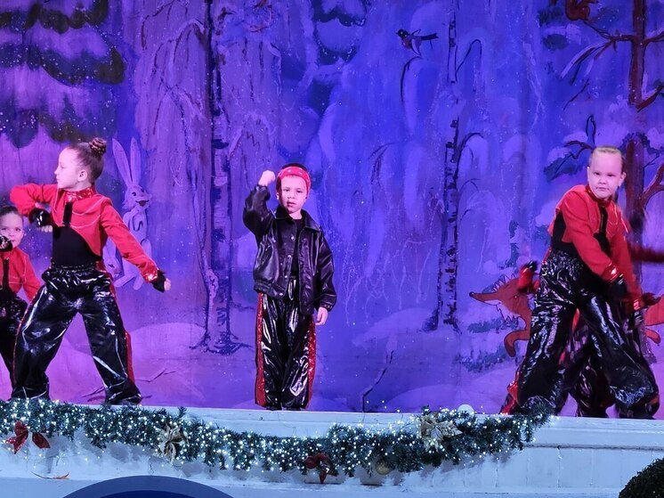 В Брянском центре внешкольной работы прошел концерт «Сказка Рождества»