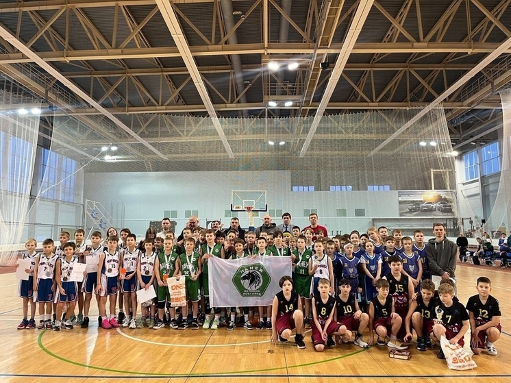 Мурманчане завоевали бронзу на рождественском турнире по баскетболу