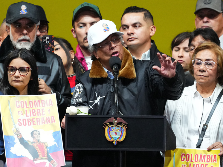 Петро заявил, что Трамп не настолько глуп, чтобы нападать на Колумбию