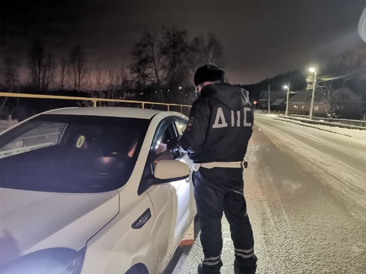 Два человека погибли в ДТП на свердловских дорогах за сутки