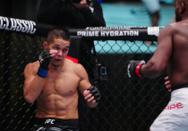 UFC вернётся в Мехико: главный бой — поединок в наилегчайшем весе между пятым номером Брэндоном Морено (29-3-2) и седьмым Асу Алмабаевым (23-3). В со-главном событии — Мэйси Чиассон (11-5) против Айлин Перес (12-2) в легчайшем весе. Всего в карде 11 боёв, включая дебютантов и бойцов с победными сериями. 