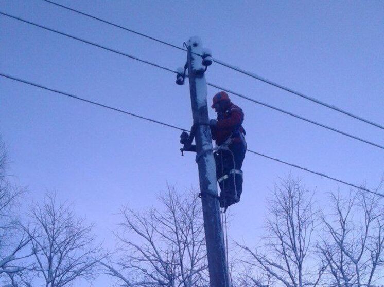 Энергетики «Ярэнерго» восстановили электроснабжение более 80 % потребителей Ярославской области после снежного циклона