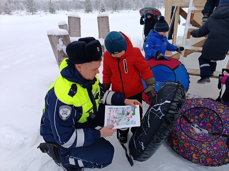 Кировчанам рассказали, чем опасно катание на «ватрушках» за автомобилем