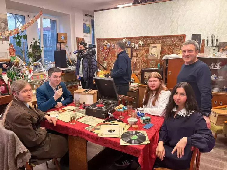 Студенты БФУ в Калининграде вернули Новый год послевоенных лет