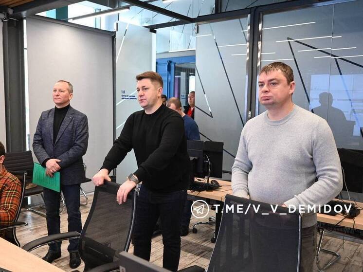 Мэр Белгорода провел совещание по ямочному ремонту в морозы