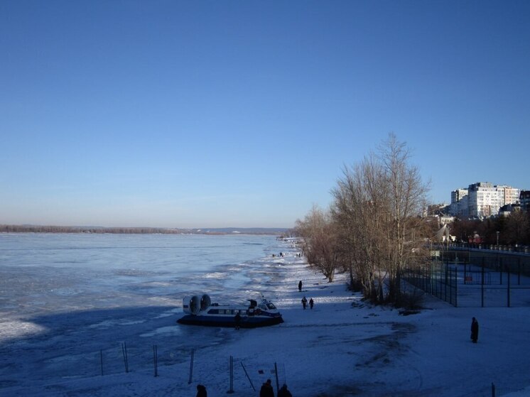 На переправе Самара — Рождествено работают три судна с ограниченной загрузкой