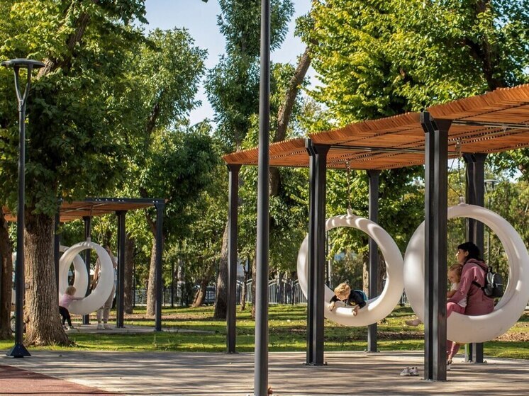 В Крыму за 2025 год благоустроено почти 400 дворовых и общественных территорий