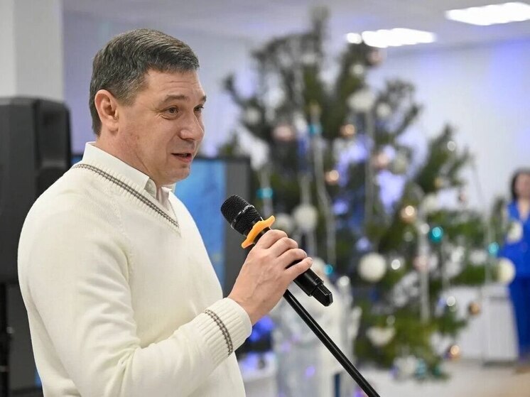 Глава региона Евгений Первышов поздравил с Новым годом детей из ЛНР, отдыхающих на Тамбовщине