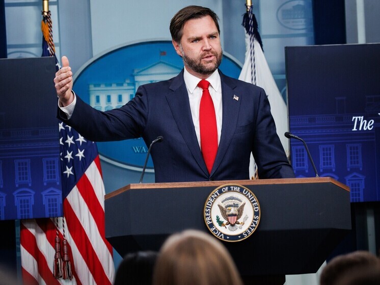 Вэнс извинился перед американскими наркоманами во время обращения к ним