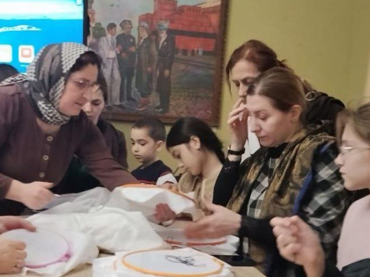 В Национальном музее Дагестана рассказали о тайнах уникальной усишинской вышивки