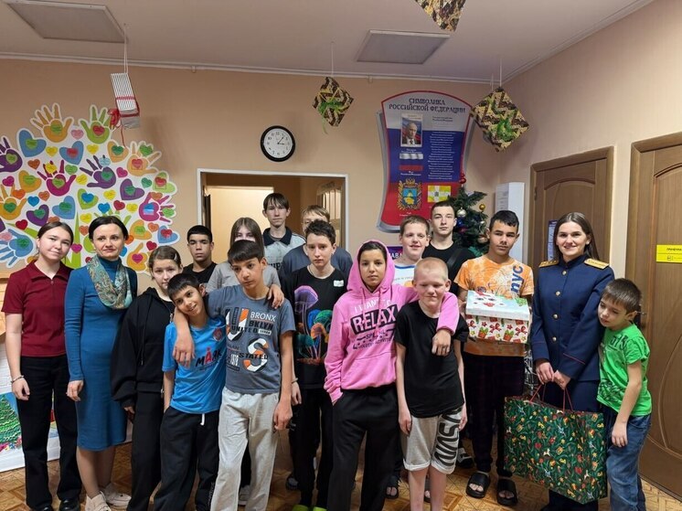 Офицеры СК России поздравили воспитанников подшефного детского дома в Кочубеевском округе